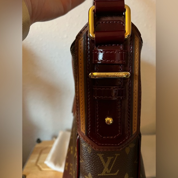 SOLD $1350 - Picture 11 of 16